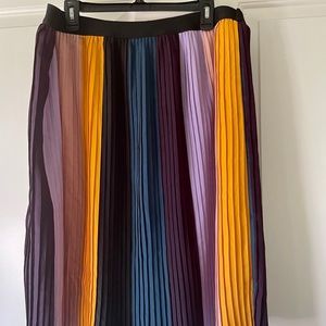 Pleated Color-block Skirt